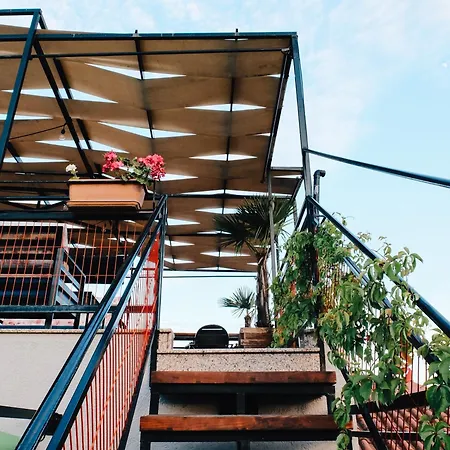 Hostel Scodrinon *