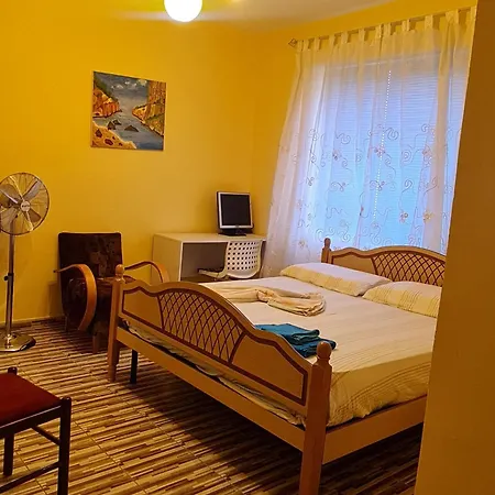 Hostel Scodrinon *